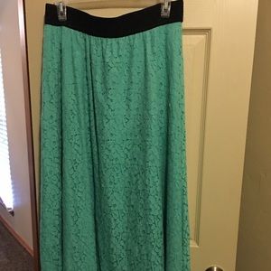 LULA ROE LACE MAXI SKIRT